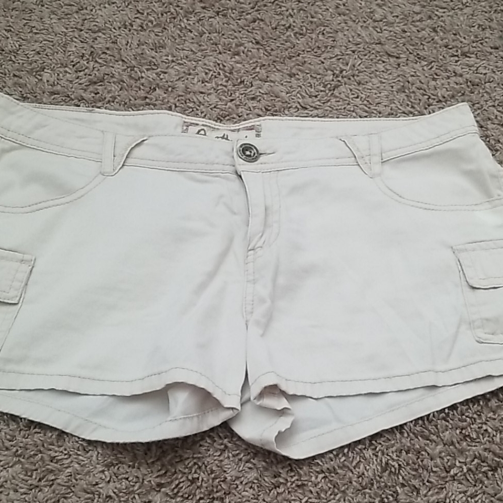 Short's